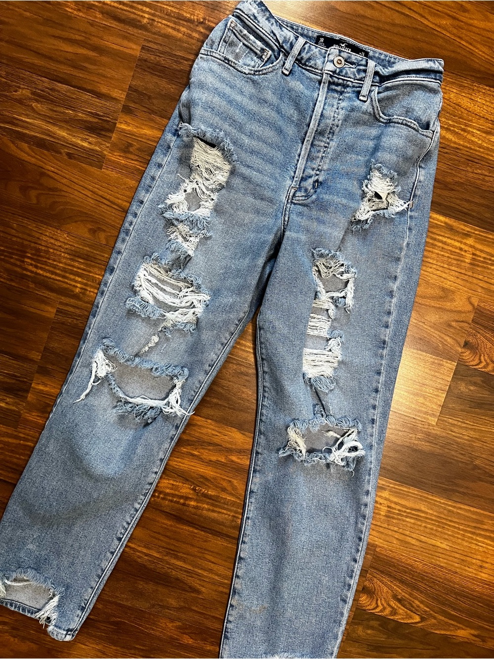 Hollister High-Rise Light Blue Distressed Women’s Jeans
